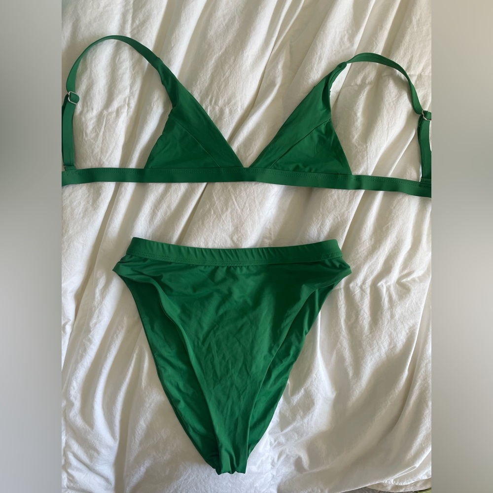 Dippin Daisy Emerald Bikini
